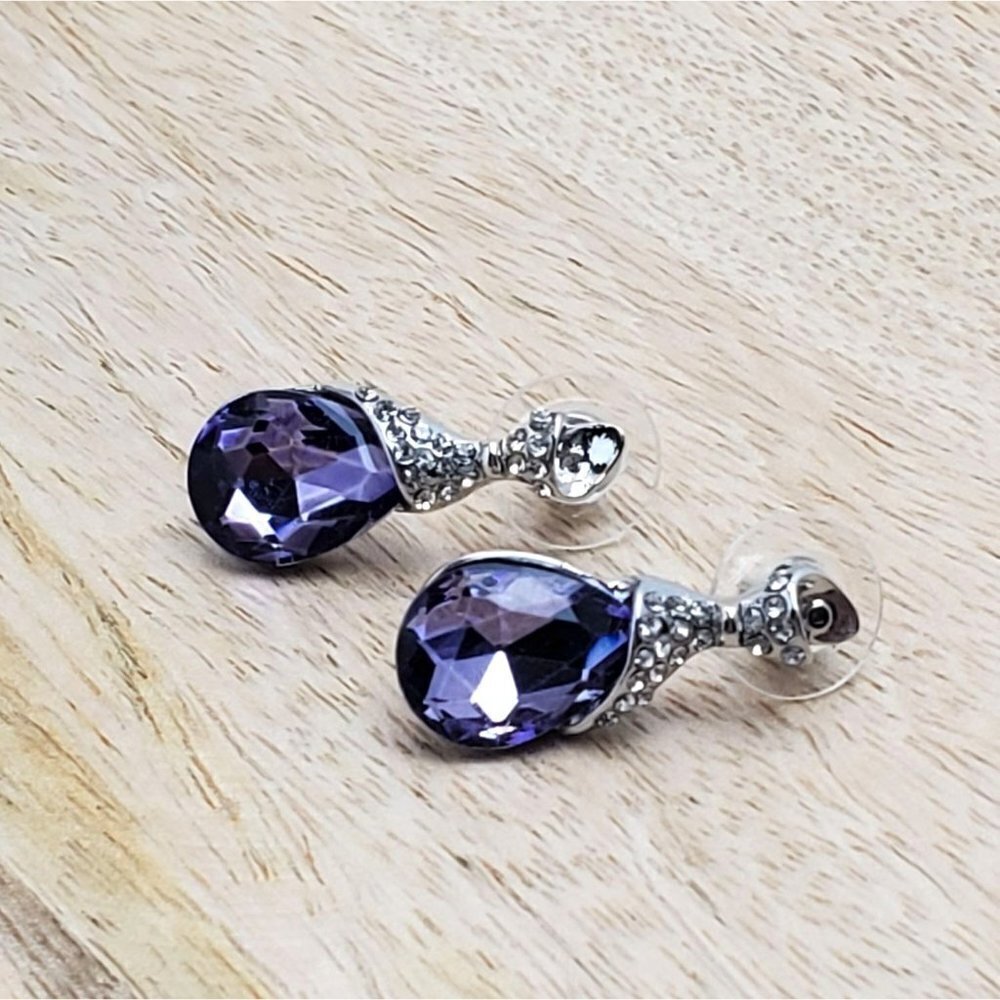 Amethyst Color Faceted Rhinestone Silver Statement Post Earring Necklace Set - Picture 5 of 8